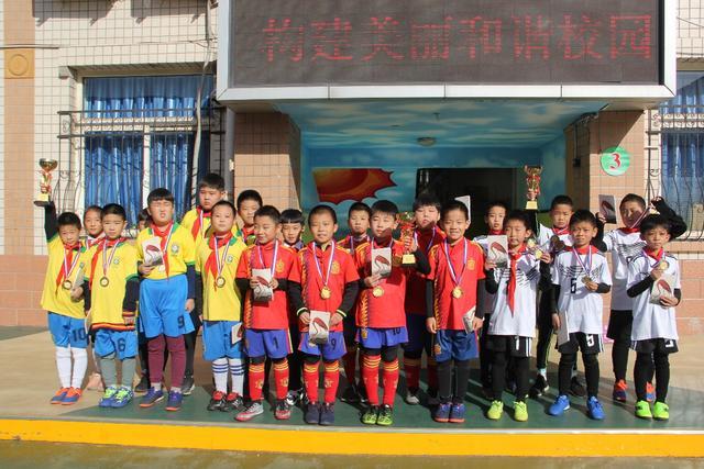 马刺1:3尼克斯，赛后文班亚马赛后说输球原因，句句扎心！